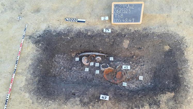 Spunta un abitato dell’età del ferro durante i lavori alla Pedemontana Spunta un abitato dell’età del ferro durante i lavori alla Pedemontana