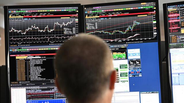 Lo spread tra Btp e Bund chiude in lieve calo a 81,6 punti base